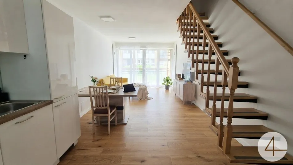 Vermietete Maisonette-Wohnung mit zwei Loggien - Bild