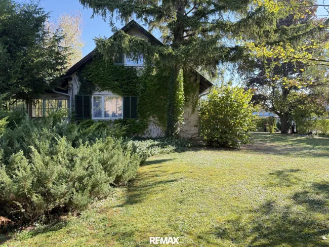 Wohnen im Grünen - Einfamilienhaus mit traumhaftem Garten auf ca. 128 m² Wohnfläche zu kaufen!