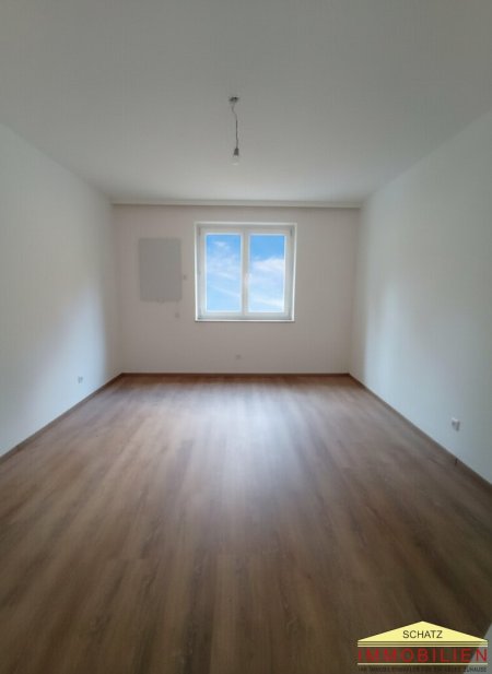 Einladende Wohnung mit Balkon und Stellplatz