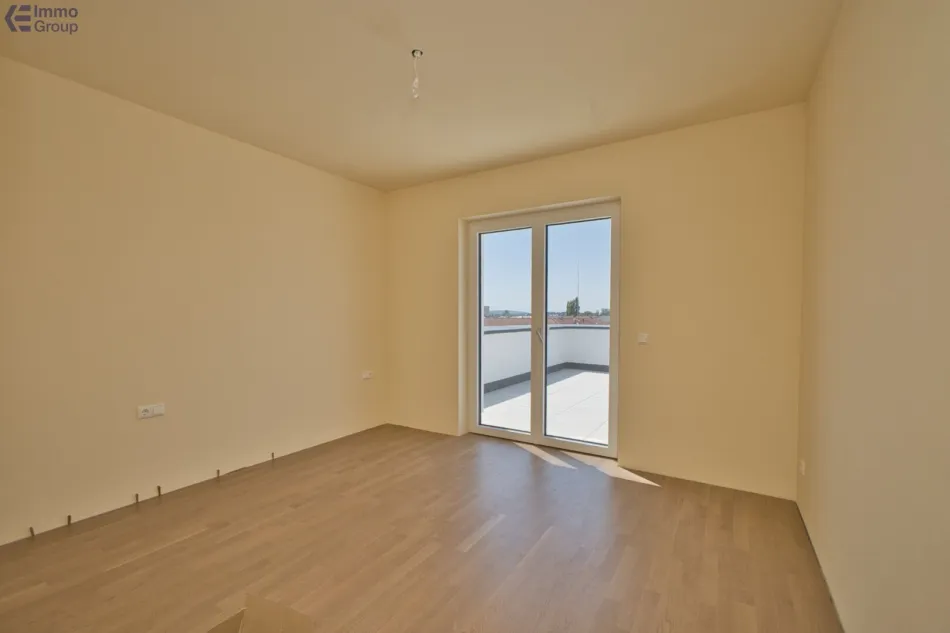 Neubau-Erstbezug Traun: 2 Zimmer, 59 m², Loggia, Top 4 - Bild