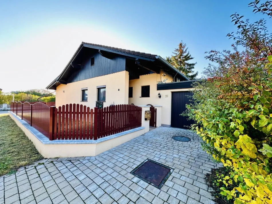 Charmanter Bungalow in Theresienfeld – Wohnen auf einer Ebene mit traumhaftem Garten! - Titelbild