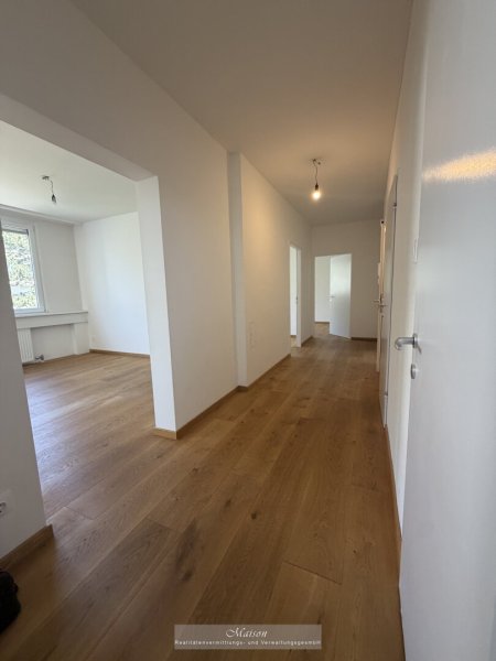 DIREKT AM KURPARK BAD VÖSLAU - LICHTDURCHFLUTETES 4 ZIMMER EIGENTUM IN TOPZUSTAND