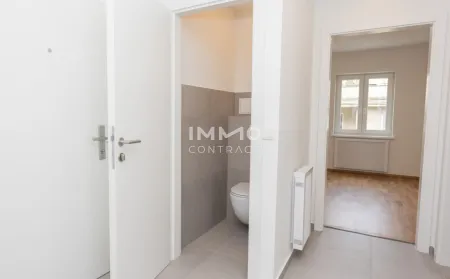 Vorzimmer mit Gäste WC