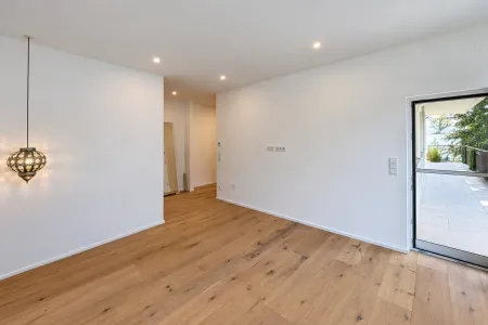 Zimmer 2, Zugang zum Balkon
