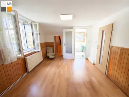 Zi mit Bad und Schrankraum und WC