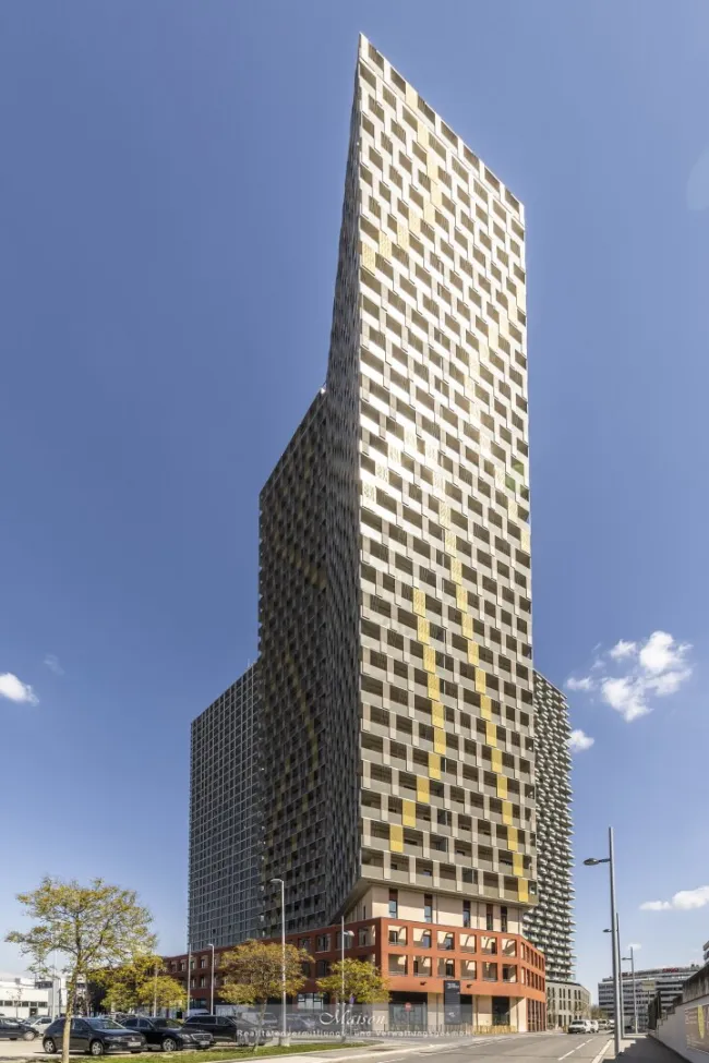 Q-TOWER - DER GOLDENE TURM - RARITÄT - EXKLUSIVER WOHNKONFORT MIT BLICK ÜBER DIE SKYLINE WIENS - Titelbild