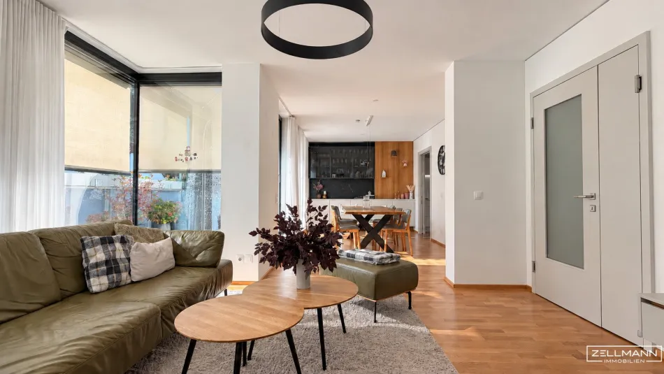 PURKERSDORF | Wohnen mit Persönlichkeit – außergewöhnliche & hochwertige Maisonette-Wohnung | inkl. 2 TG-Stellplätze | 2 Terrassen | ZELLMANN IMMOBILIEN - Titelbild