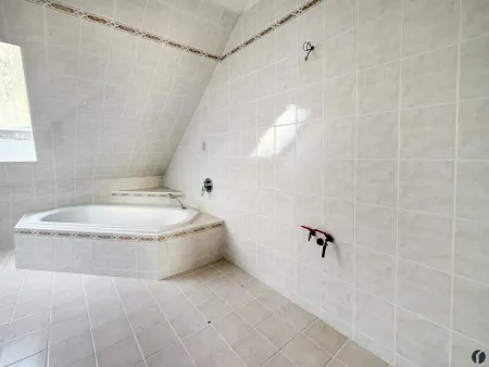 Badezimmer im OG