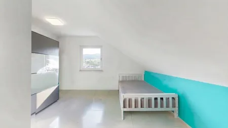08 Weiteres Zimmer im Dachgeschoss