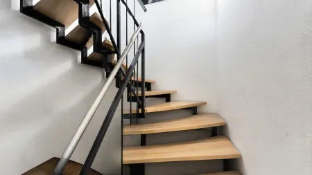 07 Treppenaufgang ins Dachgeschoss