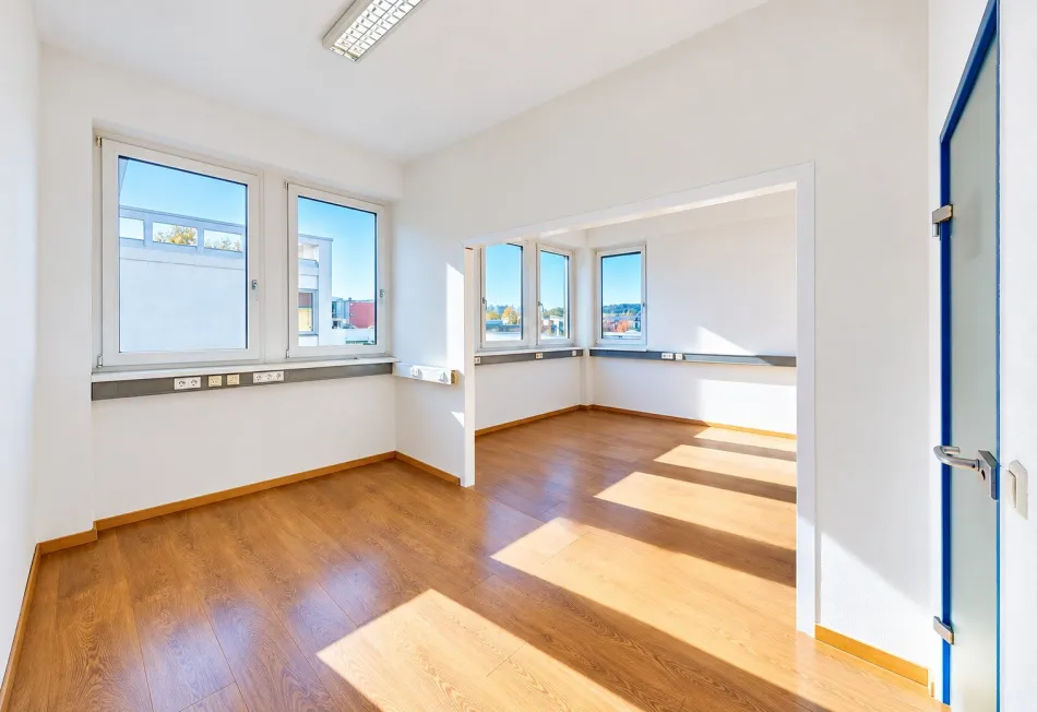 Büro 4