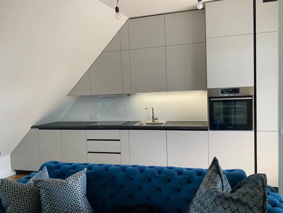 Exklusive 2-Zimmer-Dachgeschosswohnung mit Terrasse in Oberlaa – U1 Neulaa in 5 Gehminuten erreichbar! - Bild