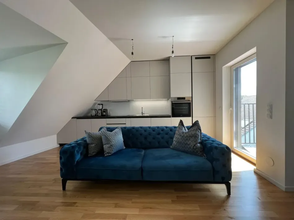 Exklusive 2-Zimmer-Dachgeschosswohnung mit Terrasse in Oberlaa – U1 Neulaa in 5 Gehminuten erreichbar! - Titelbild