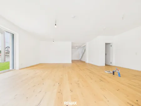 Wohnzimmer mit Küche2