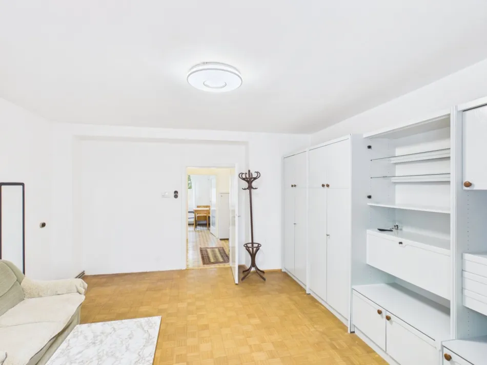 Charmante 43m² Erdgeschoßwohnung mit Gemeinschaftsgarten ruhig nahe Liesinger Platz - Titelbild
