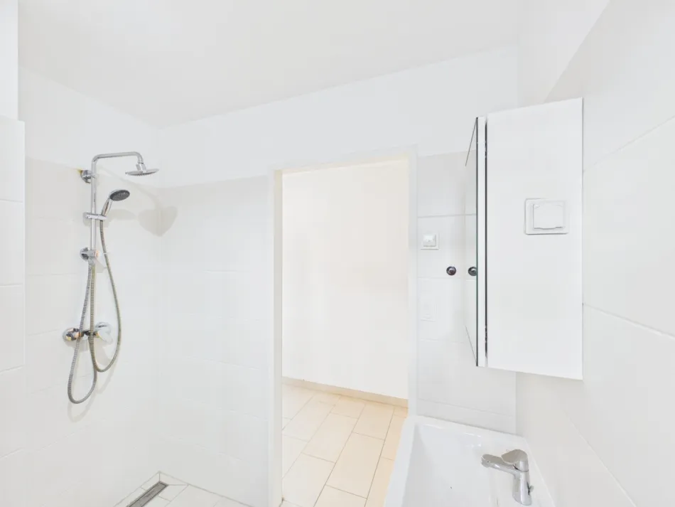 ruhige 4-Zimmer Wohnung mit überdachtem Balkon im 10. Bezirk - Bild