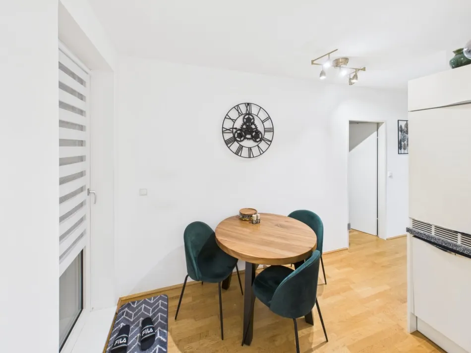 Traumwohnung in 1100 Wien: 4 Zimmer, Balkon, 108m² für 375.000 €! Jetzt besichtigen! - Bild