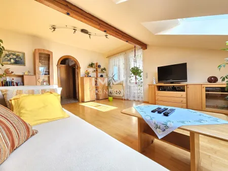 OG Wohnzimmer Foto 1