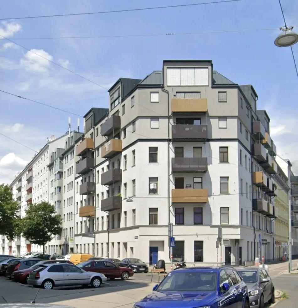 Charmante, gepflegte 2 Zimmer Wohnung mit 2 Balkonen, renovierter Altbau! - Titelbild