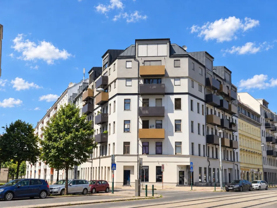 Gebrauchte 84,32 m2 Altbauwohnung plus 4,6m2 Balkon/ Weitblick / 2. Liftstock (Top 30) - Bild