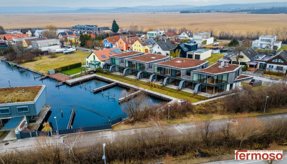 Wohnen am Wasser: Maisonette mit Garten, Hafenblick & 5 Zimmern am Segelhafen West - Bild