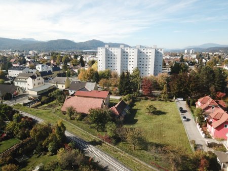 Zentrale Liegenschaft mit riesigem Potential!