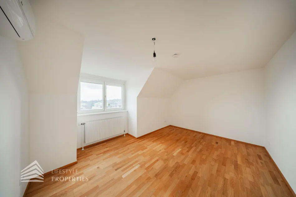 Wunderschöne 3 - Zimmer Maisonette mit Terrasse - Bild