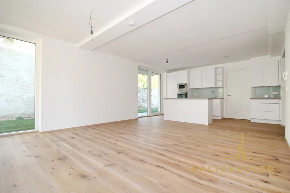 Gartenmaisonette in absoluter Ruhelage – 141 m² Wohnfläche, Eigengarten, Terrasse, Balkon und Garage - Bild