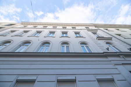 Wohnungspaket mit Werkstatt, Geschäftslokal & baubewilligtem Rohdachboden