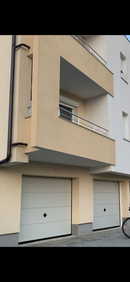 Exklusives Mehrfamilienhaus mit 4 modernen Wohneinheiten und Meerblick – zu verkaufen - Bild