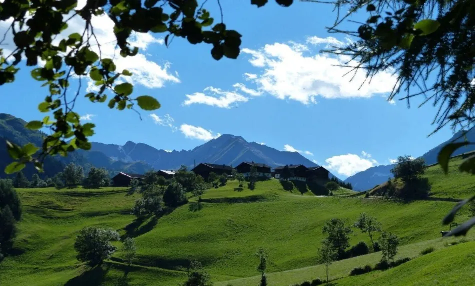 Dachgeschoß mit Appartements - touristische Nutzung möglich - Prägraten am Großvenediger zu verkaufen - Titelbild