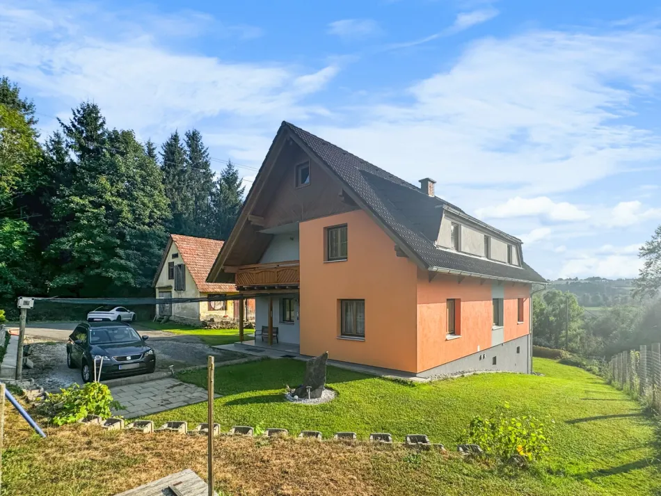 Vermietetes Zweifamilienhaus in ruhiger Grünlage von Floing – ca. 5 % Rendite - Bild
