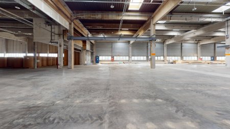 Großzügiges Lager mit Freifläche in zentraler Lage von Traiskirchen - ideal für Industrie und Gewerbe.