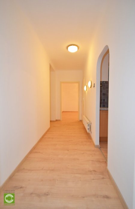 CHRISTOPH CHROMECEK IMMOBILIEN - 1100 WIEN - Helle 2 Zimmerwohnung beim Alfred-Böhm-Park!