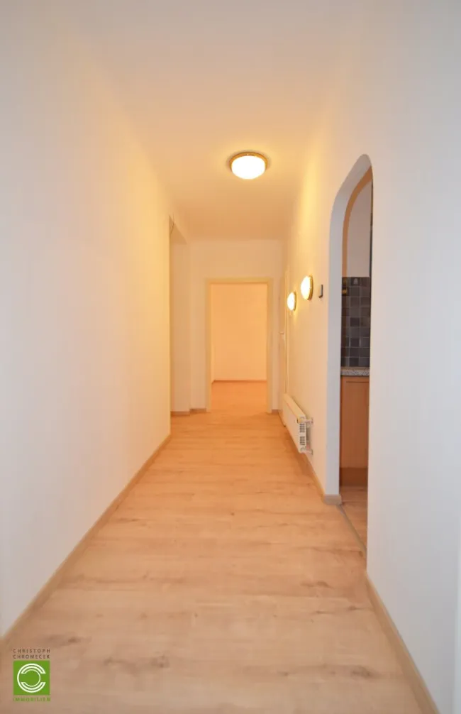 CHRISTOPH CHROMECEK IMMOBILIEN - 1100 WIEN - Helle 2 Zimmerwohnung beim Alfred-Böhm-Park! - Bild