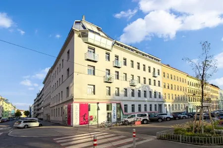 Hauptfassade, Eingang
