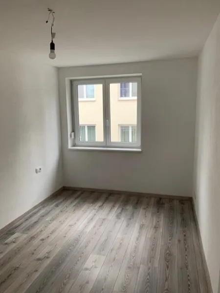 Guntramsdorf 2 Zimmer Südbalkon - Bild