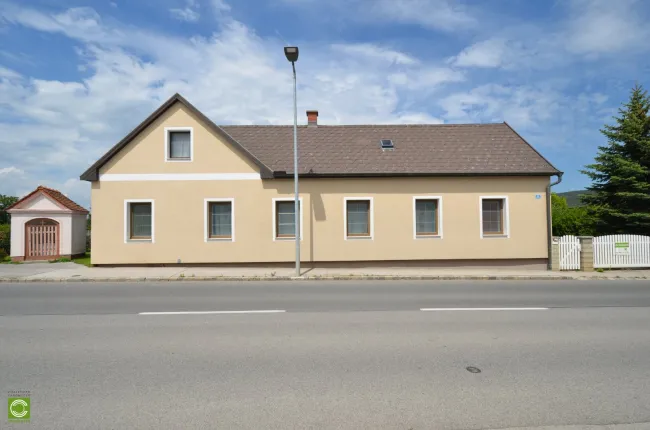 CHRISTOPH CHROMECEK IMMOBILIEN - BAD VÖSLAU / Großau - Zweifamilienhaus mit Werkstatt und Garage! - Titelbild