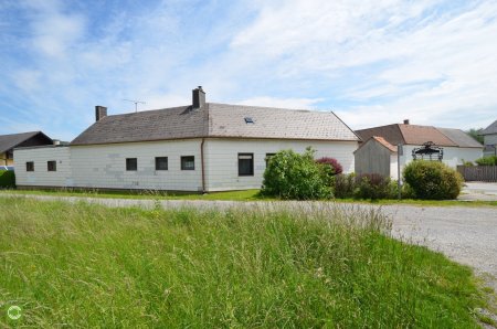 CHRISTOPH CHROMECEK IMMOBILIEN - BAD VÖSLAU / Großau - Zweifamilienhaus mit Werkstatt und Garage!