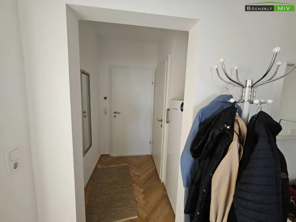 Helle 3-Zimmer-Wohnung mit Balkon und möblierter Küche – Linderwald Zeltweg - Bild