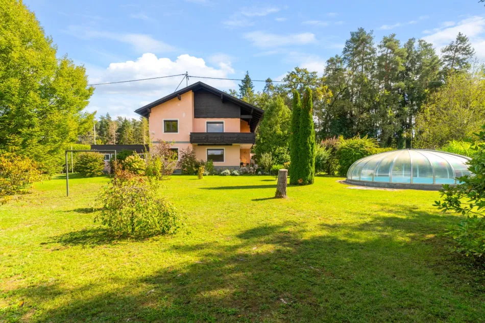 Haus mit zwei Wohnungen, großem Garten und vielseitigen Nutzungsmöglichkeiten! - Titelbild