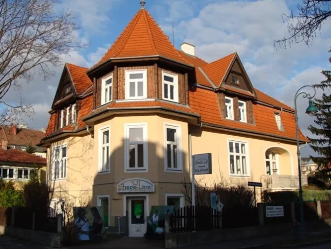 Geräumige 6-Zimmer-Wohnung in Baden – Garten, Balkon & moderne Ausstattung warten auf Sie! - Titelbild