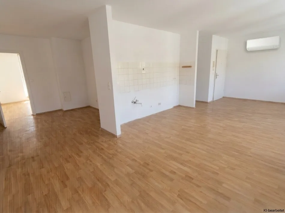 Attraktive lichtdurchflutete ca. 68,40 m² Wohnung mit 24,70 m² südostseitiger Terrasse - Bild