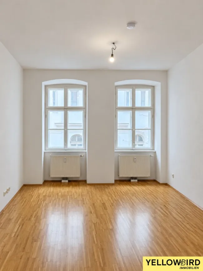 Zentrale 2-Zimmer Altbauwohnung I GARAGE I nähe Rathaus I helle Zimmer - Titelbild