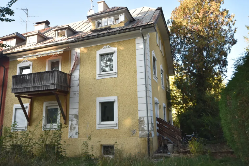 "SCHALLMOOS - Kleines Mehrfamilienhaus in potenzieller Lage" - Titelbild