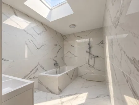 Badezimmer DG mit Oberlichte