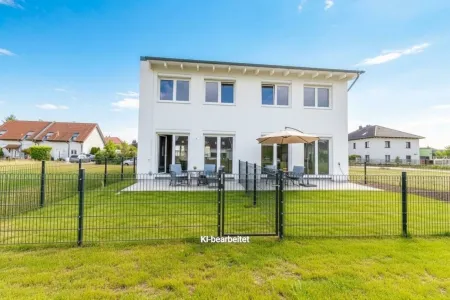 🌿 ERSTBEZUG – MODERNE DOPPELHAUSHÄLFTE MIT GARTEN, TERRASSE & LUFTWÄRMEPUMPE IN RUHIGER LAGE
