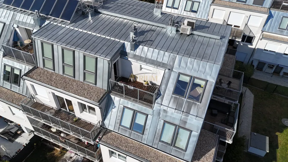 Moderne Dachgeschosswohnung mit Terrasse, Klimaanlage & Fußbodenheizung in 1210 Wien! - Bild