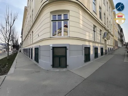 Werbeflächen auf zwei Straßenfronten möglich