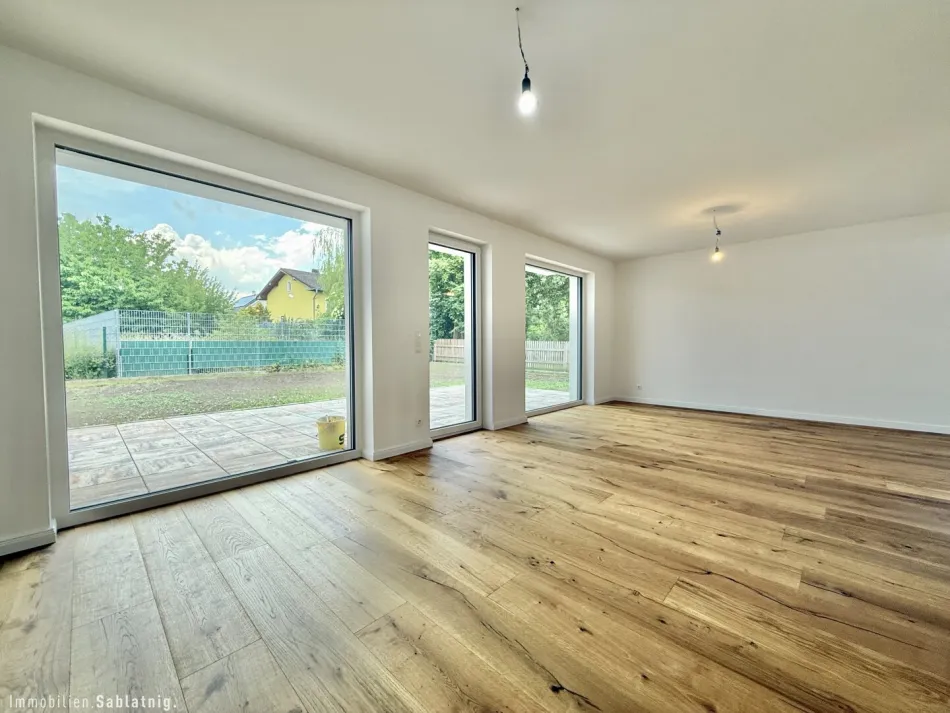 IHR SCHLÜSSELFERTIGES TRAUMHAUS IN IDYLLISCHER LAGE! Modern, komfortabel und naturnah! - Bild